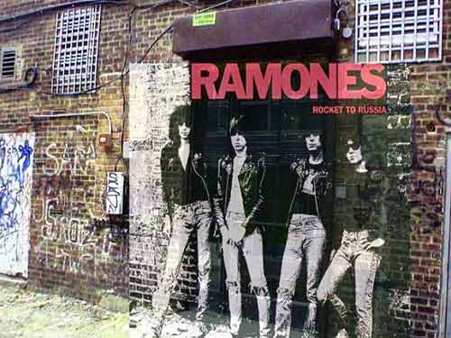 Los Ramones en la portada de su disco “Rocket to Russia”